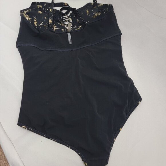 TORRID Womens Swimsuit Wireless Lattice One Piece BLACK Celestial Star Sz 2 Plus - Picture 7 of 16